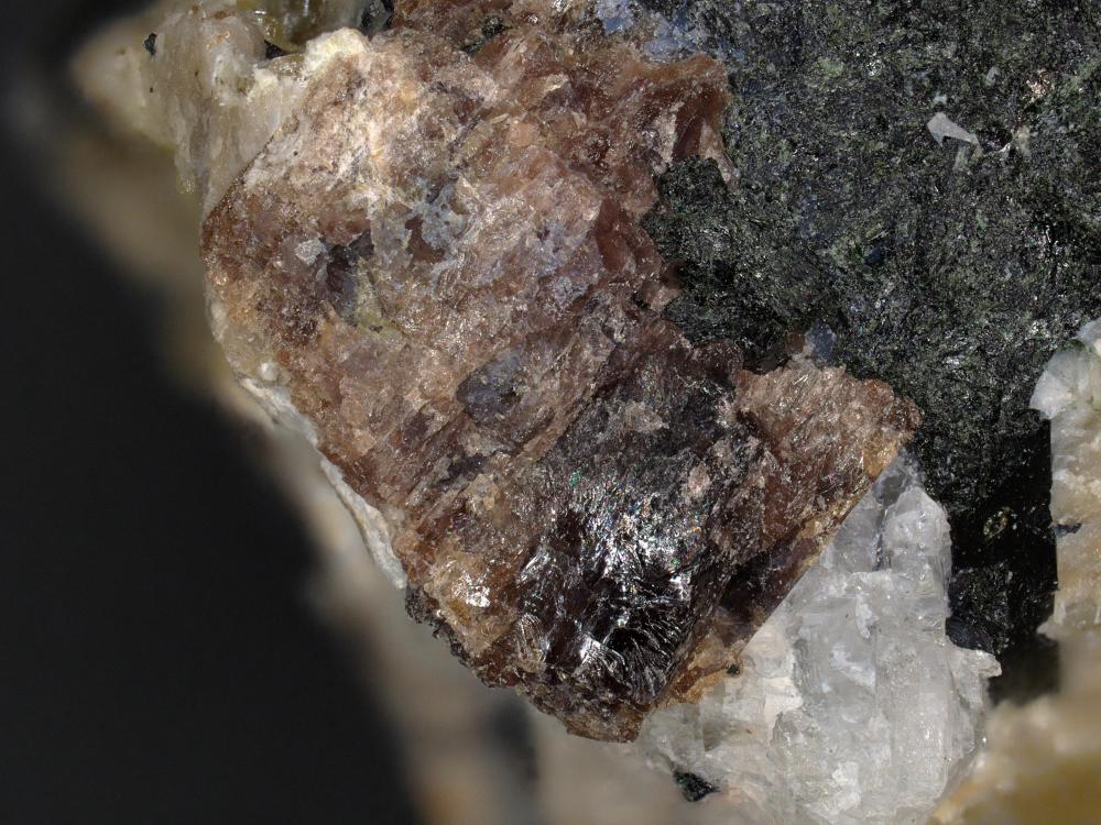 Feklichevite